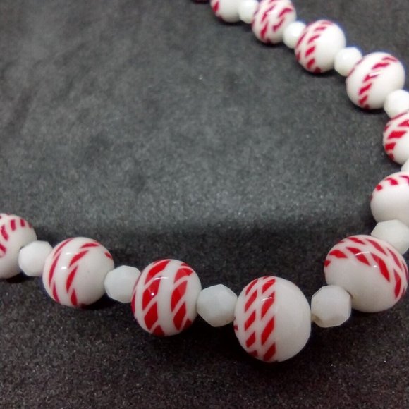 Vintage MCM Red/White Glass Bead 24" Necklace Candy Cane - Picture 3 of 6